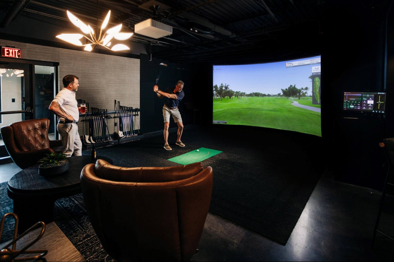Golf Simulator: A fun and unexpected perk - Image 1